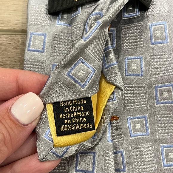 Donald Trump Signature Collection Handmade Tie Silk New With Tags MAGA Classy - Picture 4 of 6